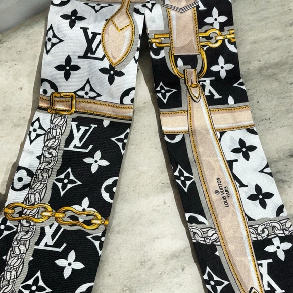 Louis Vuitton Silk Monogram Confidential Bandeau Black Scarf - Picture 5 of 9